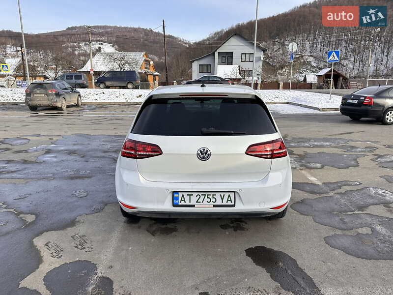 Хетчбек Volkswagen e-Golf 2014 в Яремчі