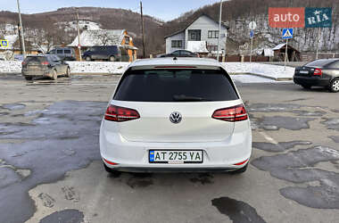 Хэтчбек Volkswagen e-Golf 2014 в 