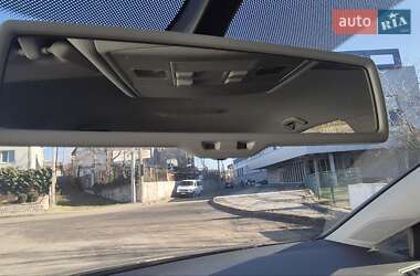 Хэтчбек Volkswagen e-Golf 2015 в 