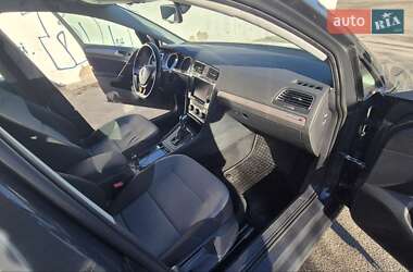 Хэтчбек Volkswagen e-Golf 2015 в 