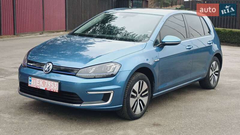 Хетчбек Volkswagen e-Golf 2015 в 