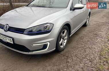 Хетчбек Volkswagen e-Golf 2015 в Летичіві