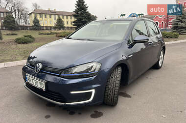 Хетчбек Volkswagen e-Golf 2015 в Дніпрі