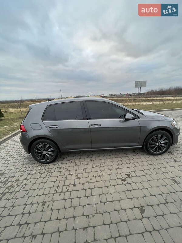 Хетчбек Volkswagen e-Golf 2017 в Львові