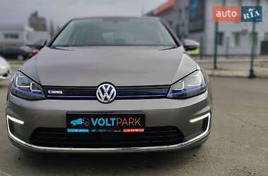 Хетчбек Volkswagen e-Golf 2014 в Києві