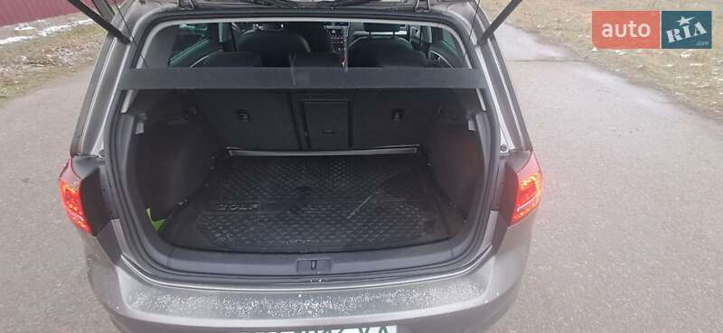 Хетчбек Volkswagen e-Golf 2015 в Києві
