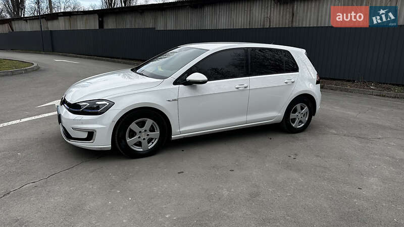 Хетчбек Volkswagen e-Golf 2017 в Кам'янець-Подільському