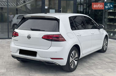 Хетчбек Volkswagen e-Golf 2018 в Ужгороді