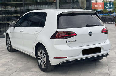 Хетчбек Volkswagen e-Golf 2018 в Ужгороді