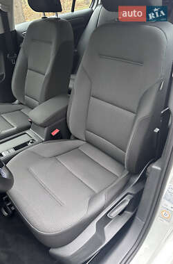 Хетчбек Volkswagen e-Golf 2017 в 