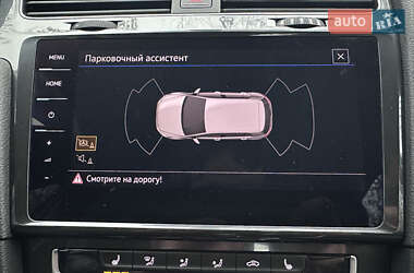 Хетчбек Volkswagen e-Golf 2017 в 