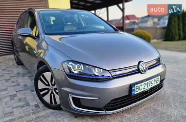 Хетчбек Volkswagen e-Golf 2015 в Львові