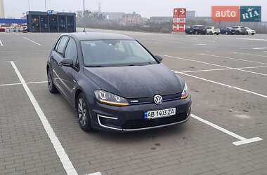 Хэтчбек Volkswagen e-Golf 2015 в 