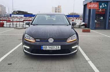 Хэтчбек Volkswagen e-Golf 2015 в 