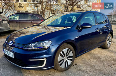 Хэтчбек Volkswagen e-Golf 2016 в Киеве