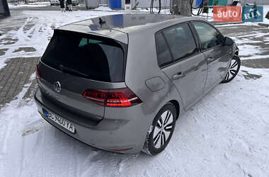 Хэтчбек Volkswagen e-Golf 2015 в Малине