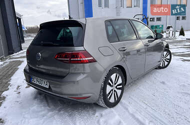 Хэтчбек Volkswagen e-Golf 2015 в Малине