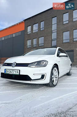 Хэтчбек Volkswagen e-Golf 2014 в Кропивницком