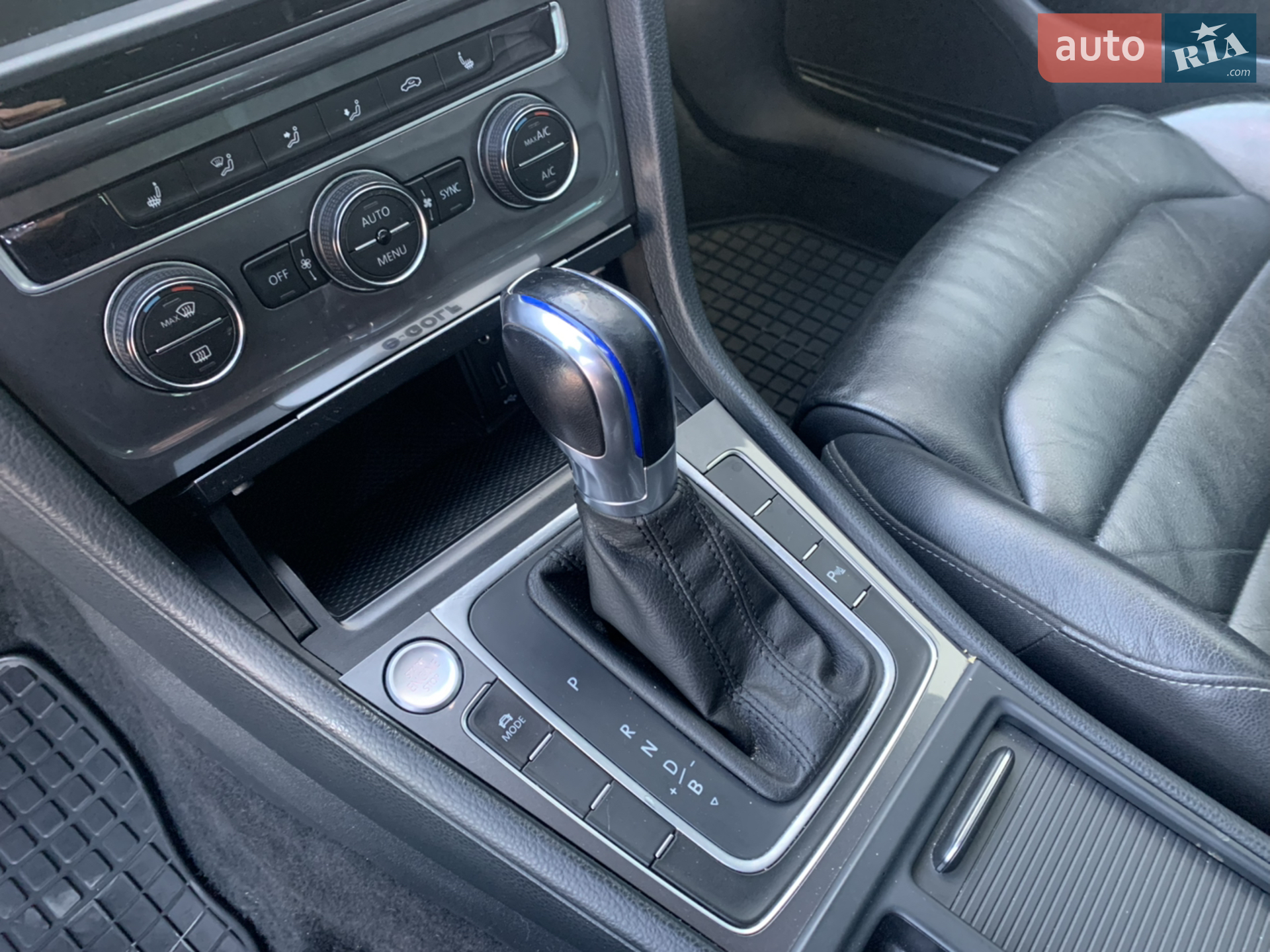2014 Volkswagen Golf - мініатюра 34