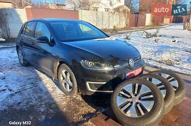 Хэтчбек Volkswagen e-Golf 2015 в Днепре