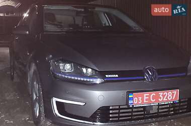 Хетчбек Volkswagen e-Golf 2015 в 