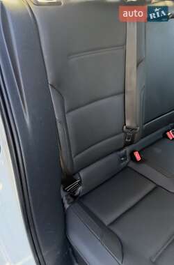 Хэтчбек Volkswagen e-Golf 2015 в 