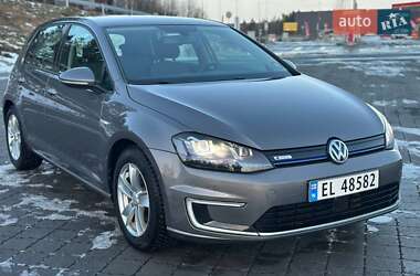 Хетчбек Volkswagen e-Golf 2015 в 