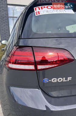 Хэтчбек Volkswagen e-Golf 2020 в 