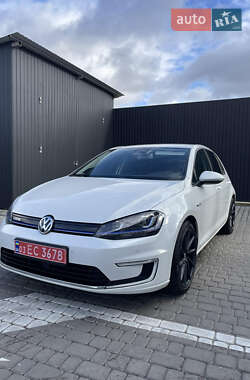 Хэтчбек Volkswagen e-Golf 2015 в Львове