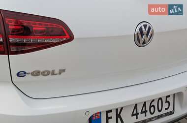 Хетчбек Volkswagen e-Golf 2015 в Дрогобичі