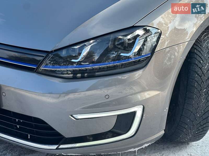 Хэтчбек Volkswagen e-Golf 2015 в Виннице