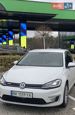 Хэтчбек Volkswagen e-Golf 2020 в Киеве