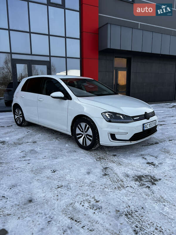 Volkswagen e-Golf 2014