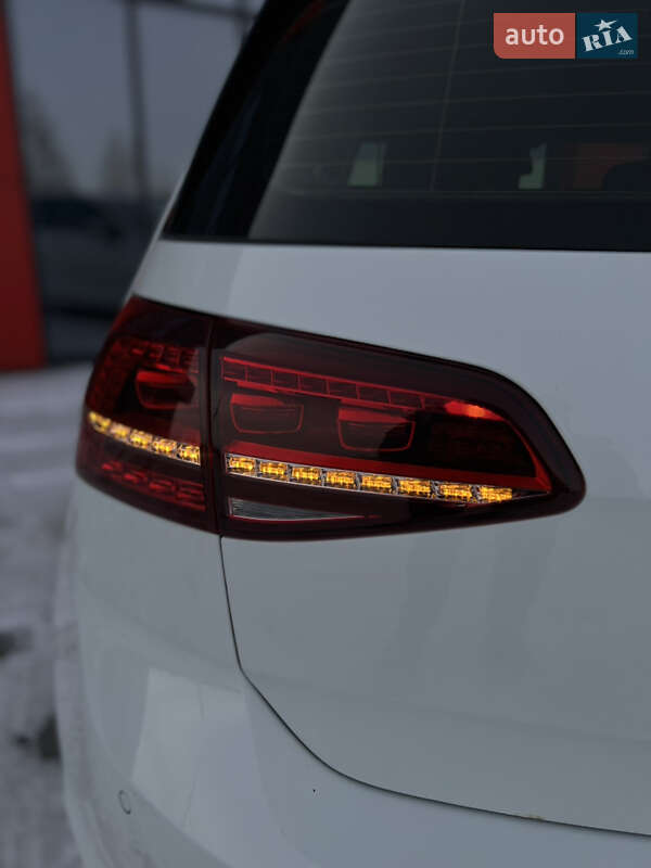 Хетчбек Volkswagen e-Golf 2014 в Ковелі