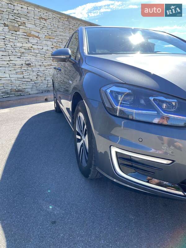 Хэтчбек Volkswagen e-Golf 2020 в Виннице