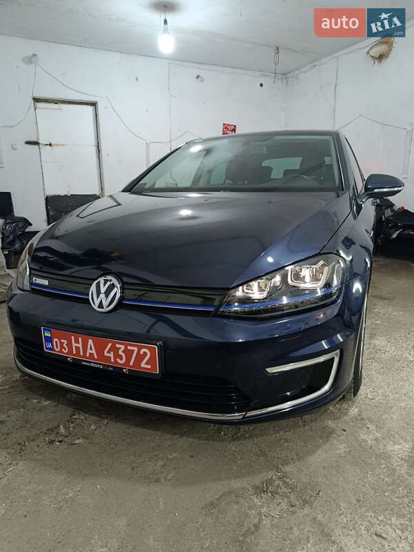 Хэтчбек Volkswagen e-Golf 2016 в Ровно фото 4 Хэтчбек Volkswagen e-Golf 2016 в Ровно