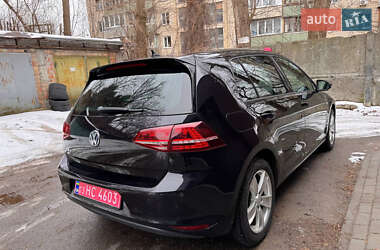 Хетчбек Volkswagen e-Golf 2015 в Києві