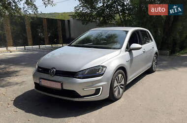 Хетчбек Volkswagen e-Golf 2015 в Мукачевому