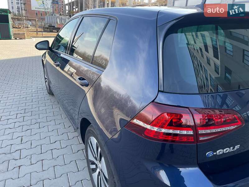 Хетчбек Volkswagen e-Golf 2015 в Хмельницькому