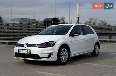 Хэтчбек Volkswagen e-Golf 2014 в Киеве