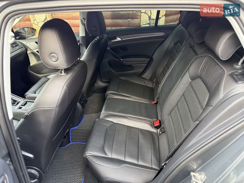 Хэтчбек Volkswagen e-Golf 2019 в Виннице