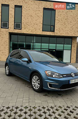 Хэтчбек Volkswagen e-Golf 2015 в 