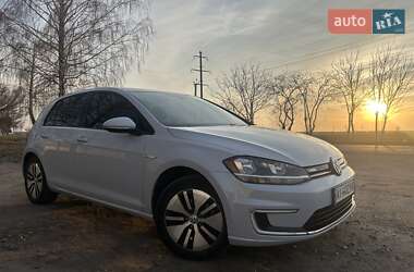 Хэтчбек Volkswagen e-Golf 2017 в Белой Церкви