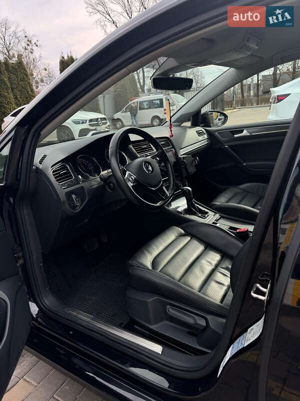 Хэтчбек Volkswagen e-Golf 2019 в Буче фото 21 Хэтчбек Volkswagen e-Golf 2019 в Буче