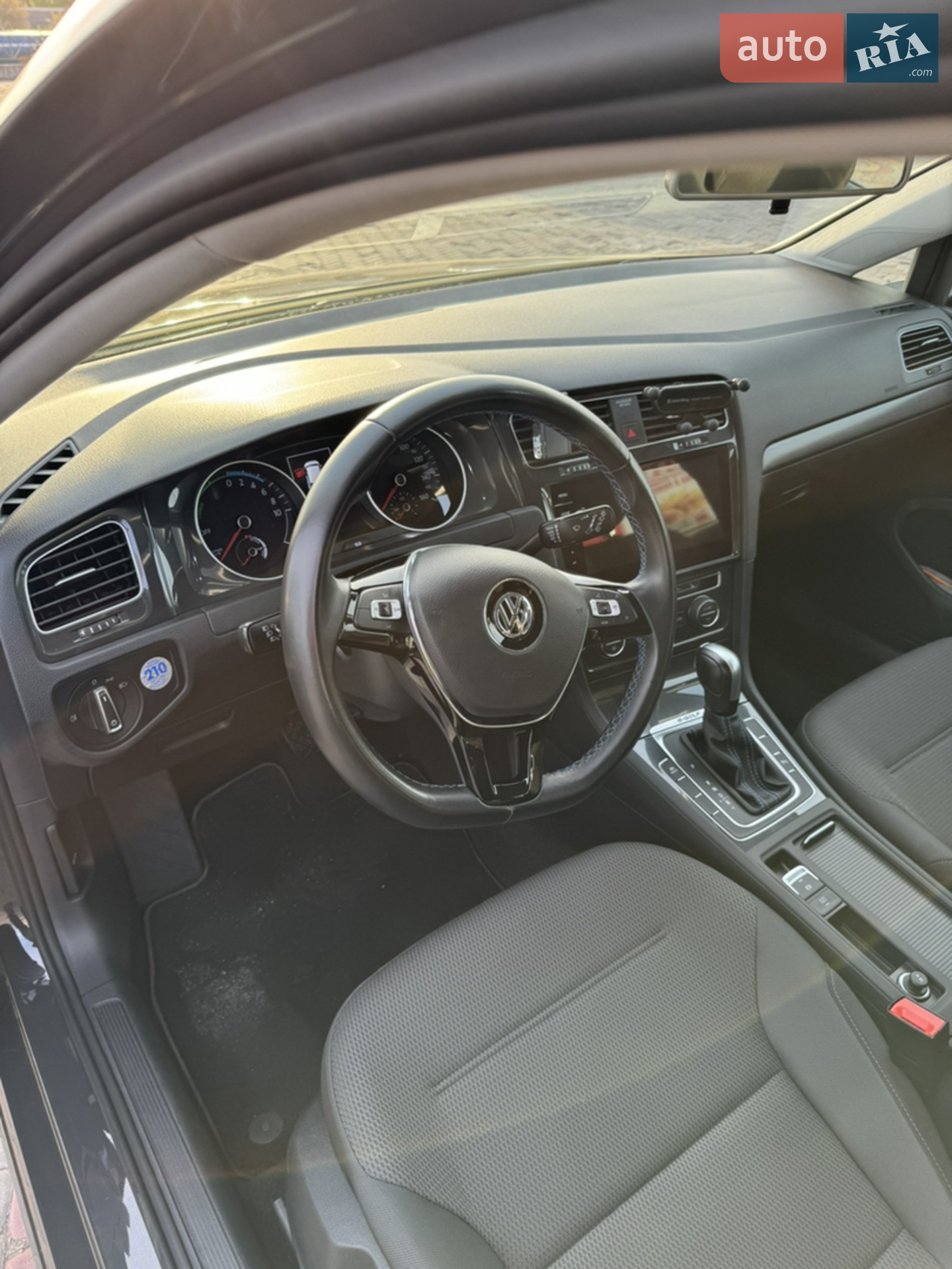 2020 Volkswagen Golf - мініатюра 11