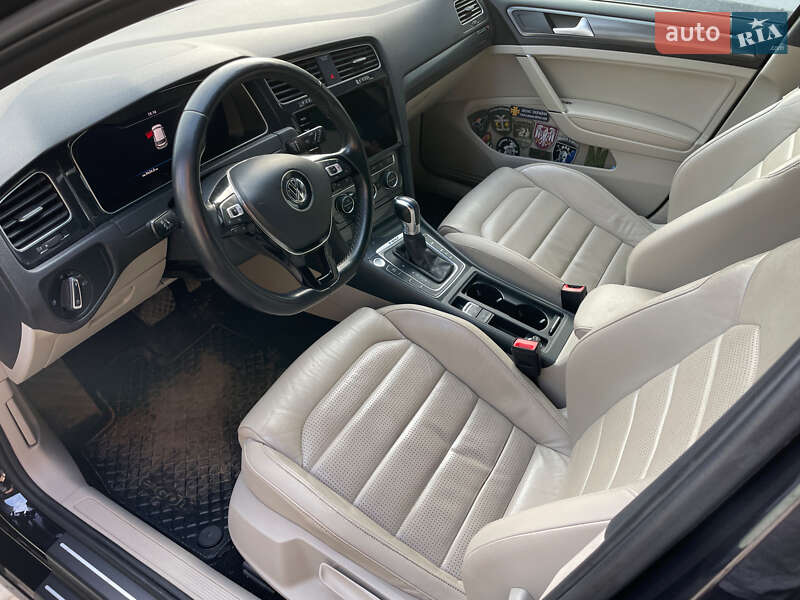 Хетчбек Volkswagen e-Golf 2019 в Полтаві