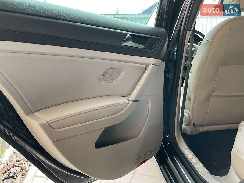 Хетчбек Volkswagen e-Golf 2019 в Полтаві