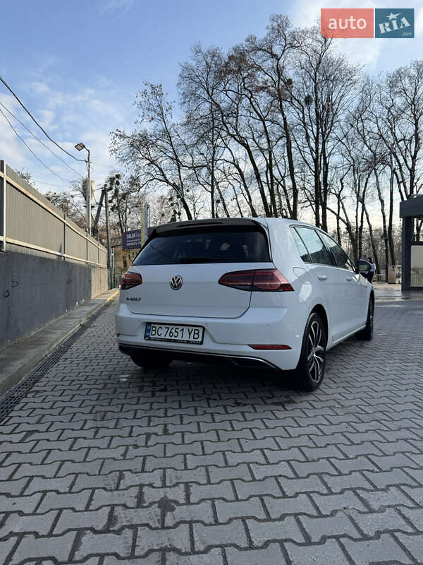 Хетчбек Volkswagen e-Golf 2018 в Львові
