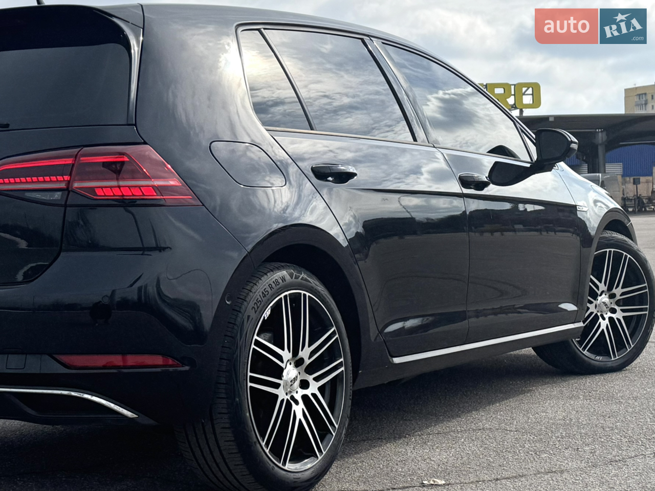 2018 Volkswagen Golf - мініатюра 20