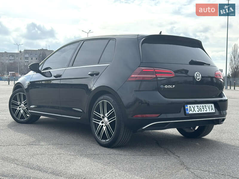 Хетчбек Volkswagen e-Golf 2017 в Харкові